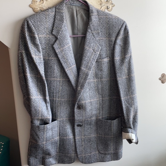 BEAUTIFUL PLAID FALL GRANDPA BLAZER! - Picture 6 of 8